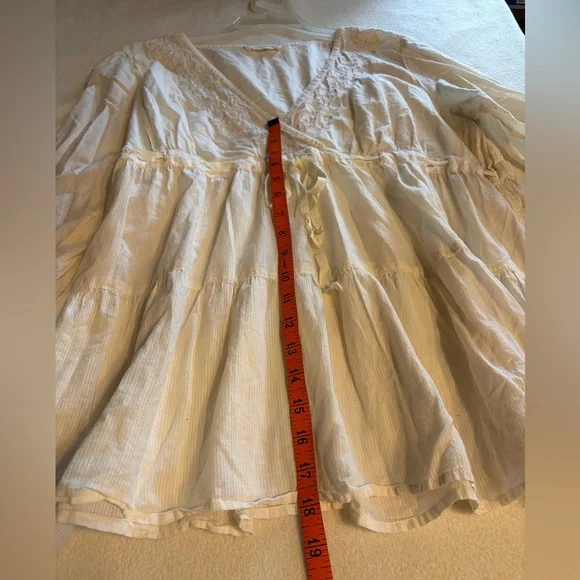 Lucky Brand Cream Embroidered soft
Striped Blouse Size XL - Picture 6 of 9